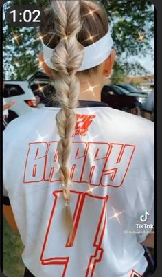 Basketball Hairstyles No Braids, Cute Hairstyles For Softball Pictures, Softball Bubble Hairstyles, Softball Hair For Catchers, T Ball Hairstyles, Volleyball Hairstyles Headband, Hair Ideas For Softball Games, Female Athlete Hairstyles, Easy Sports Hair No Braids