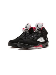 Jordan Air Jordan 5 Retro Supreme Sneakers - Farfetch Tenis Air Jordan, Tenis Air, Supreme Sneakers, Jordan Shoes Retro, Jordan 5 Retro, Shoes Outfit Fashion, Air Jordan 5 Retro, Jordan Air, Air Jordan 5