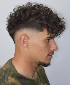 Mens Short Curly Hairstyles, Male Haircuts Curly, Mohawk Hairstyles Men, Curly Hair Fade, Low Fade Haircut, Haircut Curly Hair