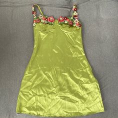 Green Satin Dress With Flowers Across The Top And Straps. Never Worn. Great Look For Summer. Mini Flower Dress, Satin Short Dress, Short Satin Dress, Green Satin Dress, Short Satin, Dress With Flowers, Satin Short, Prom Outfits, Green Satin