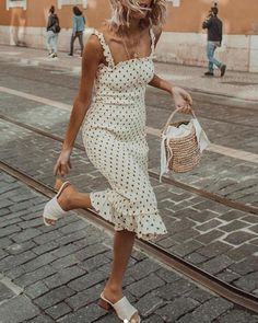 Polka Dot Ruched Shirred Midi Dress with Frill Hem and Straps Francescas Dresses, Europe Outfits, Italy Outfits, Flirty Dresses, Italy Fashion, Polka Dress, Brunch Outfit, Looks Chic, Slim Dresses