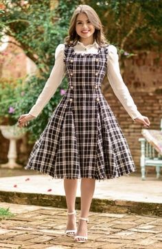 Pinafore Dress Outfit, Trendy Dress Outfits, Stylish Party Dresses, Frocks For Girls, Stylish Dresses For Girls, Pinafore Dress