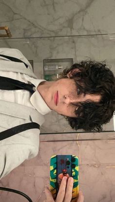 Male Wavy Hair Drawing, Hairstyles According To Face Shape, Hairstyle According To Face Shape, Trans Boy Haircut, Ftm Haircuts, Male Hairstyle, Fluffy Curly Hair, Hairstyles Design