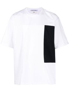 graphic-print patchwork T-shirt from Children Of The Discordance featuring white, cotton, patchwork design, all-over graphic print, round neck, short sleeves and straight hem. Size Info UNI Color Detail White Made In Material Cotton 100% Season One Fall-Winter Season Two Fall-Winter Product t-shirts and polos Brand Childern Of The Discordance Size And Fit This piece fits true to size. We recommend you get your regular sizeModel is 1,84m / 6ft 1in wearing size UNI Mens Frames, Latest Fashion Design, Cape Coat, Patchwork Designs, Pant Shirt, Sport Coat, Luxury Outfits, Jeans Dress, Swimwear Tops