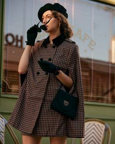 Plaid Cape Coat, Mantel Cape, Plaid Capes, Tailored Clothes, Retro Clothing, Cape Coat, Women's Jackets, Brown Plaid, Coat Outfits