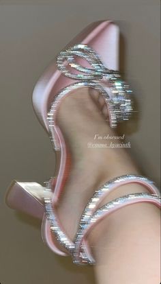 Pretty Heels, Fashion Shoes Heels, Cute Shoes Heels, Heels Classy, Fancy Shoes, Cute Heels, Girly Shoes, Shoe Inspo, Aesthetic Shoes