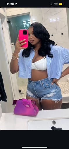 Young Miami Outfits, Birthday Outfit Ideas For Women Spring, Heel Outfit Black Women, Short Shorts Outfit Women, Baddie Going Out Outfits, Summer Cookout Outfit, Casablanca Outfit, Spring Outfits Black Women, Summer Outfits Black Women