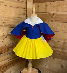 Perfecto para cualquier ocasión VESTIDO CORTO BEBÉ White Baby Dress, Snow Dress, Baby Shorts, Baby Costumes, Baby Dress, Snow White, Short Dresses, Girls Dresses, Girl Outfits