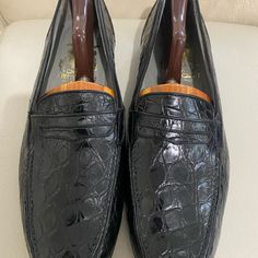 Preowned Men Johnston & Murphy Crocodile Shoes, Style Loafers, Color Black, Size 11 1/2 N, Shoe Trees, Dust Bag, Original Box Classic Black Oxfords With Crocodile Pattern, Classic Moccasins With Crocodile Pattern And Round Toe, Classic Crocodile Pattern Slip-on Loafers, Classic Black Crocodile Pattern Loafers, Classic Crocodile Pattern Dress Shoes For Semi-formal, Classic Crocodile Pattern Loafers For Business, Classic Moc Toe Dress Shoes With Crocodile Pattern, Classic Dress Shoes With Crocodile Pattern, Classic Wingtip Loafers With Crocodile Pattern