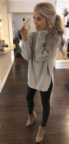 Gray Booties Outfit, Hoodie And Jeans Outfit, Booties Outfit, Outfits Dress, Fall Clothes, Outfit Inspiration Fall, Winter Clothing, Jeans Outfit, Casual Fall Outfits