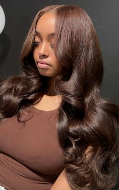 Brown hair Auburn Brown With Money Piece, Cute Hair Colors Brown, Brown And Reddish Hair, Dyed Chocolate Brown Hair, Black Women With Chocolate Brown Hair, Brown Hair Black Girls Natural Hair, Chocolate Brown Dark Hair, Chocolate Brown Wig On Dark Skin, Reddish Brown Hair Color Ideas