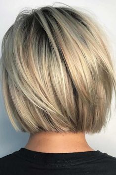 Graduated Bob Haircuts, Blonde Bob Hairstyles, Choppy Bob Hairstyles, Bob Haircut For Fine Hair, Layered Bob Hairstyles, Short Bob Haircuts, Penteado Cabelo Curto