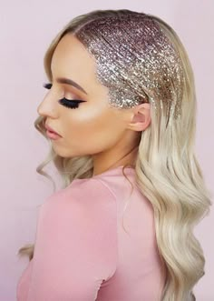 Pretty Holiday Hairstyles Ideas: Glitter Roots Christmas Party Hairstyles, Prom Updos, Hair Prom, Christmas Hairstyles, Festival Hair, Holiday Hairstyles, Long Blonde, Glitter Hair