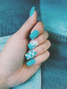 Short Acrylic Nails Checkered, Blue Flame Nails Short, Spring Nails Design 2024, Baby Blue Checkered Nails, Light Blue Checkered Nails, Lavender Checkered Nails, Flame And Checkered Nails, Western Nails Blue, Checkered Nails Blue