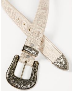 Casual Belts Women, White Western Belt, Belt Buckle With Knife, Cute Western Belts, Belt Buckles Womens, Western Bridal Jewelry, Western Birthday Outfit, Western Clothes For Women