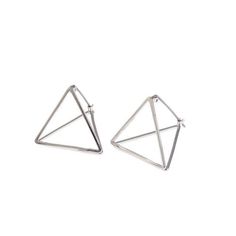 Three dimensional metal pyramid stud earrings in gold and silver. A truly unique design! Details Item Type: Stud Earrings Metals Type: Copper Back Finding: Push-Back Shape: Geometric Size: 2*2cm Back Finding: Latch Back Triangle Earrings Stud, Minimal Earrings, Triangle Studs, Alloy Earrings, Delicate Earrings, Gold Earrings Dangle, Gold Drop Earrings, Geometric Earrings, Online Earrings