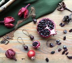 #handmadejewelry #handmadependant #necklace #bigpendant #statementjewelry #jewelry #jewelrymaking #jewelryaccessories #jewelrybracelets #garnet #garnetjewelry #garnetbracelet #pomegranate #pomegranatejewelry #burgundy #fruits #darkred #vegetarian #etsy #botanicalart #foodjewelry #daintyjewelry #jewelryshop #украшенияручнойработы #кулон #кольеручнойработы  #гранат #гранатовыйкулон #фрукты #garden Spiritual Gemstone Jewelry Sets For Gifts, Valentine's Day Gift Necklaces With Matching Earrings, Unique Necklace With Matching Earrings For Gift, Valentine's Day Garnet Jewelry Gift, Red Pendant Jewelry Sets For Gifts, Garnet Natural Stones Jewelry For Gift, Garnet Jewelry For Valentine's Day Gift, Traditional Garnet Jewelry Gift, Traditional Garnet Jewelry As Gift