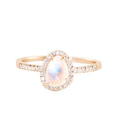 Moonstone engagement rings are an ultra-stylish option for the girl who's just not that into diamonds. See and shop some stunning moonstone rings ahead. Luna Skye, Moonstone Rings, Green Tourmaline Ring, Moonstone Engagement, Moonstone Engagement Ring, Moonstone Jewelry, Vintage Engagement, Moonstone Ring, Ring Vintage