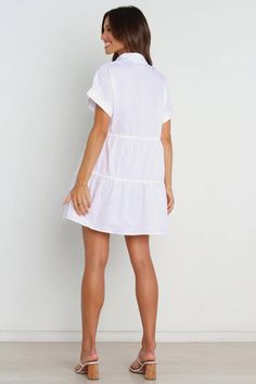 Details: Solid Basic collar Short sleeves Withdraw waist Mini dress Size and Fit: Size Length Bust S 72cm/28.3'' 83cm/32'' M 73cm/28.7'' 87cm/34.2'' L 74cm/29.1'' 93cm/36.6'' XL 79cm/29.5'' 97cm/38.2'' Cold Shoulder Dress, White Dress, Short Sleeves, Mini Dress, Collar, White