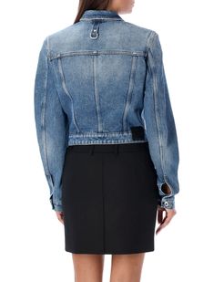 Meet your new favorite denim jacket—stylish, versatile, and oh-so-comfy. This jacket's got all the cool vibes with its belt detail and casual fit, making it a perfect go-to for any outing. Trust me, you'll want to wear it everywhere. Belt-detailed denim jacket Cotton, denim, notched collar Front button placket Long sleeves with buttoned cuffs Two chest flap pockets Straight hem Made in Italy Composition: 100% cotton Season: FW23 Color: BLUE Off White Belt, Italian Fashion Brands, Jacket Denim, Cargo Jacket, Women Cargos, Denim Details, Urban Chic, Notched Collar, Blue Jacket