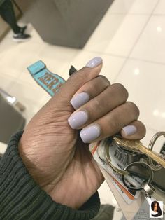 gel manicure sns Dark Skin Manicure, Overlay Nails, Makeup Hacks Beauty Secrets, Colors For Dark Skin, Skin Hand, Nice Nails, Gray Nails, Dark Nails