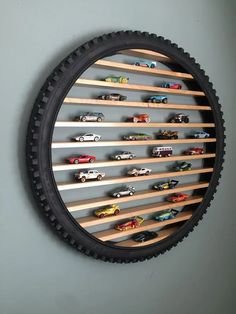 kids bedroom wall decoration ideas Matchbox Cars Display, Hot Wheels Storage, Hot Wheels Room, Koti Diy, Hot Wheels Display, Car Display, Geek Decor, Display Wall, Hot Wheel