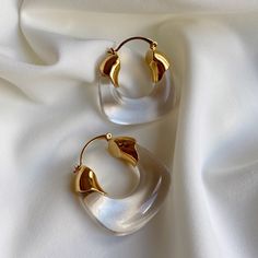 Materials Gold plated brass Resin ﻿Size 3cm by 3.5cm Classy Jewelry, Jewelry Lookbook, Jewelry Photography, Trendy Earrings, Jewelry Inspo, Dream Jewelry, Mode Inspiration, Pretty Jewellery, Ear Jewelry