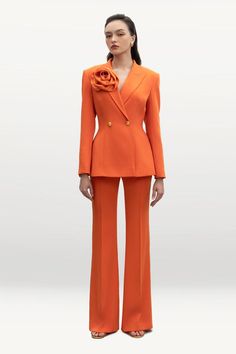 Expertly crafted with a structured design and long sleeves, the blazer adds a touch of luxury to any outfit. Made from soft velvet, it provides a comfortable fit and a sophisticated look. Elevate your wardrobe with this timeless piece. Product length:66cmSleeve length: 59cm Bright Suits Women, Orange Suit, Mean Blvd, Functional Style, Structured Design, Blazer Designs, Velvet Blazer, Velvet Material, Daily Dress