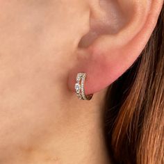 14K Gold Diamond Huggie Earrings Natural Round Cut 0.42 CT Model Number: SDL55025661WY Real Diamond Earrings Studs, Baguette Diamond Earrings, Real Diamond Earrings, Diamond Huggie Earrings, Studded Necklace, Deco Jewelry, Huggie Earrings, Pendant Rings, Art Deco Jewelry