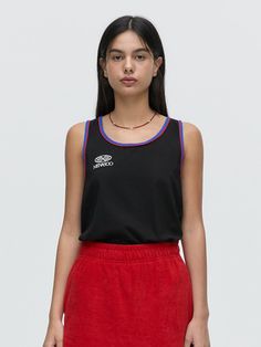 This is a trendy and casual top by MENASOO that is made out of high quality and sturdy material. With distinctive mood of the design and comfortable wear, you can style it for your casual daily outfit.- Color poin on the neckline and armhole- Logo embroidery on the chest- Sporty and casual mood Trendy Black Crew Neck Tank Top, Black Tank Top Athleisure Style, Trendy Black Tank Top, Trendy Black Sleeveless Tops, Black Crew Neck Tank Top For Summer, Chic Black Crew Neck Tank Top, Black Crew Neck Tank Top For Streetwear, Chic Black Tops For Streetwear, Casual Black Tank Top