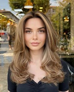 Honey Brown Hair Color, Caramel Blonde Hair, Honey Brown Hair, Brown Hair Looks, Smink Inspiration, Hairstyles For Layered Hair, Honey Blonde Hair, Brown Hair Balayage