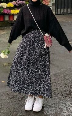 Black Skirt Inspo Outfit, Outfit Skirt Hijab, Skirts Winter Outfits, Hijab Skirt Outfit, Skirts With Hijab, Black Outfit Hijab, Outfit Hijab Casual Rok, Skirt Outfits Hijab, Australia Clothing