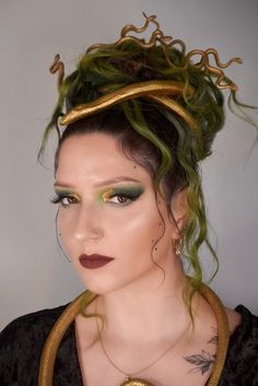 Medusa Headpiece, Madame Medusa, Matrix Hairstyle, Crazy Hair Day Ideas, Halloween Hairstyles, Halloween Costume Inspiration