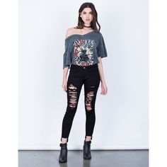 Black Cropped Denim Jeans ($34) ❤ liked on Polyvore featuring jeans, relaxed jeans, button pocket jeans, cropped jeans, distressed cropped jeans and stretchy jeans Denim Mini Skirts, Statement Pants, Estilo Swag, Always Here For You, Graphic Tee Outfits, Cute Clothes, Trendy Clothes, Models Off Duty, Fashion Lookbook