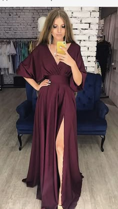 Side Split Prom Dress, Split Prom Dresses, Prom Dresses Online, Mode Inspo, Guest Outfit, Side Split, Design Fashion, Wedding Guest Outfit, Guest Dresses