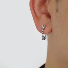 Chain Earrings Best Earrings For Men, Best Earrings, Stud Earrings For Men, Beautiful Accessories, Earrings For Men, Tough Girl, Metal Fashion, Earrings Ear, Black Chain