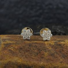 This stunning gold bridal set features brilliant cut diamond earrings. The look is complete with the brilliant cut diamond ideal wedding gift, with an overall diamond carat weight of 1.00ct. ✦ 𝗟𝗮𝗯-𝗚𝗿𝗼𝘄𝗻 𝗗𝗶𝗮𝗺𝗼𝗻𝗱 - 𝗖𝗩𝗗 / 𝗛𝗣𝗛𝗧  Round Diamonds,  VS / SI ( 1 - 2 ) quality,  ✦ Brilliant Round Cut, G / H / I color ✦ TCW - 1.00ct  - 2.00ct ( Size - 2.4 mm - 2.9 mm )  ✦ Setting : Prong  ✦ Why buy Lab Grown Diamond? ✦ Ethical ✦ Conflict-Free ✦ Eco-Friendly ✦ Man-made ✦ Less expensive ✦ Chemically, Physically, and Optically similar to mined diamonds  Other names for lab diamonds - 𝐂𝐕𝐃, 𝐇𝐏𝐇𝐓, 𝐆𝐫𝐞𝐞𝐧 𝐃𝐢𝐚𝐦𝐨𝐧𝐝, 𝐄𝐭𝐡𝐢𝐜𝐚𝐥 𝐝𝐢𝐚𝐦𝐨𝐧𝐝, 𝐄𝐜𝐨-𝐅𝐫𝐢𝐞𝐧𝐝𝐥𝐲 𝐃𝐢𝐚𝐦𝐨𝐧𝐝, 𝐄𝐚𝐫𝐭𝐡 𝐅𝐫𝐢𝐞𝐧𝐝𝐥𝐲 𝐃𝐢𝐚𝐦𝐨𝐧𝐝. ✦ Metal available: Recycled  Solid Gold - Luxury Wedding Diamond Earrings With Single Cut Diamonds, Luxury Diamond Earrings With Single Cut Diamonds For Wedding, Luxury Single Cut Diamond Earrings For Wedding, Luxury Bridal Earrings With Single Cut Diamonds For Anniversary, Cluster Bridal Earrings With Prong Setting For Anniversary, Classic Diamond Cluster Earrings For Anniversary, Luxury Round Cut Diamond Earrings For Wedding, Luxury Round Cut Diamond Wedding Earrings, Dazzling Diamond Earrings With Matching Pair