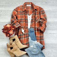 The Perfect Oversized Fall Flannel To Pair With Leggings Or Your Favorite Pair Of Jeans, Designed With Versatility, And Comfort. Details: Oversized Flannel Lightweight 1 Size Pocket Roll-Up Sleeve Detail Comfy Fall Flannel, Oversized Flannel, Fall Plaid, Oversized Long Sleeve, Fall Fashion Outfits, Casual Fall Outfits, Anaheim, Fall Winter Outfits, Casual Fall