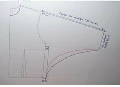 a drawing of a skirt with measurements for it