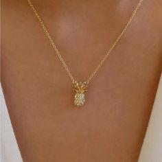 Gold Nwt Chain Necklace With Rhinestone Pineapple Pendant Lovely Necklace For Nightout Or Day Lucky Charm Necklace, Necklace Gold Chain, Rhinestone Statement Necklace, Ceramic Necklace, Pendant Necklace Gold, Gold Gifts, Pendent Necklace, Cabochon Pendant, Gold Necklace Layered