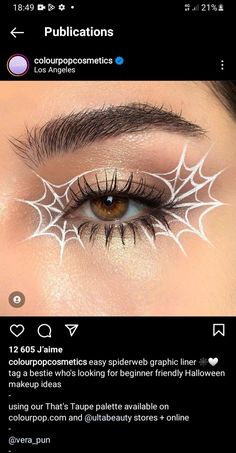 White Spider Web Makeup, Graphic Liner Halloween, Skeleton Eyeliner, Spider Man Makeup Women, Cobweb Eyeliner, Cobweb Makeup, Spider Makeup Looks, Ghost Eyeliner, Spooky Eyeliner