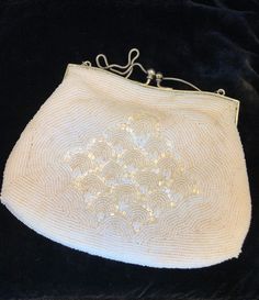 Vintage Delill Pearlized Scallop Beaded 8 in x 6 in Evening Bag. Taffeta lining, good vintage condition. Port Huron, Witch Fashion, Beaded Evening Bags, Beaded Handbag, Beaded Purses, 1950s Vintage, White Beads, Emotional Health, Clutch Handbag