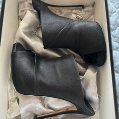 Used Giuseppe Zanotti Black Lady Satin Mules/Slips Size 36 (5) Leather Open Toe Heels For Dinner, Chic Leather Heels For Dinner, Chic Heels For Dinner, Designer Heels With Deep Heel Cup For Night Out, Zanotti Heels, Giuseppe Zanotti Heels, Black Lady, Zanotti Shoes, Giuseppe Zanotti Shoes