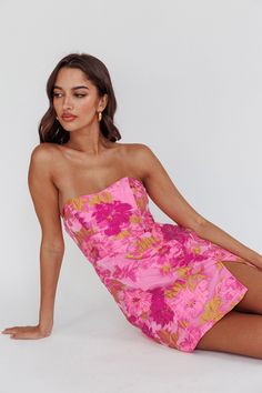 Marlina Strapless Jacquard Mini Dress Pink Preppy Homecoming, Unique Hoco Dresses, Pink Hoco Dress, Fashion Course, Hoco Inspo, Strapless Homecoming Dresses, Mini Dress Strapless, White Strappy Heels, Jacquard Mini Dress