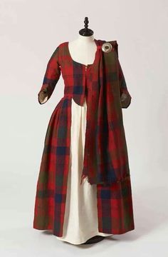 Isabella MacTavish’s Wedding Dress c1785. Fraser clan tartan. Inverness Museum. The cloth itself is probably considerably older than the dress, and possibly dates to 1740 - 1760. Women -- Clothing & dress -- 1700-1799 -- Scotland. 18th century Scottish costume. 18th Century Clothing, 18th Century Fashion, Period Outfit, Century Clothing, Diana Gabaldon