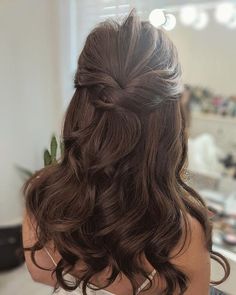 Makeup Asian Wedding, Asian Hair And Makeup, Bride Makeup Natural, Asian Wedding Makeup, Bridal Hair Down, Wedding Hairstyles And Makeup, Makeup Asian