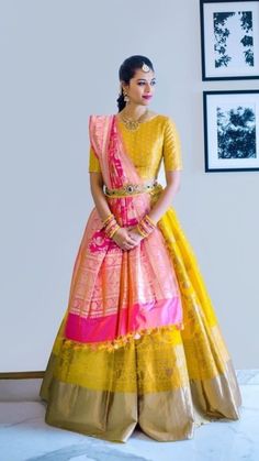 भारतीय दुल्हन संबंधी, Lehenga Saree Design, Lehnga Dress, Indian Bridal Lehenga, Salwar Designs