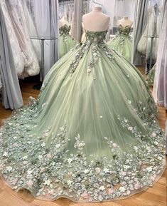 Sage Green Prom Dress, Green Quinceanera Dresses, Dress With Applique, Green Ball Gown, Quinceanera Themes Dresses, Off Shoulder Ball Gown, Tulle Long Prom Dress, Quinceñera Dresses, Dress Quinceanera