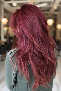 Two Tone Hair Color, Two Tone Hair, Wine Hair, Peinados Fáciles Para Cabello Corto, Winter Hair Color, Hair Color And Cut, Tone Hair