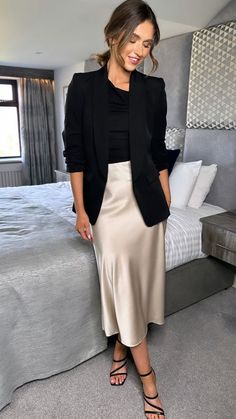 Sizing info: Our model Lauren is wearing a UK 8 and she is wearing the size S in this skirt. Size S = UK 8-10. Size M = UK 10-12. Size L = UK 12-14. Make an impact in this stunning Yaella Beige Midi Skirt. Crafted with a sleek, beige fabric, this midi skirt adds a sophisticated edge to any look. Show off your style and Tan Skirt White Top Outfit, Beige Silk Skirt Outfit Summer, Sleek Womens Fashion, Outfits Con Beige, Slip Skirt Work Outfit, A Line Midi Skirt Outfit, Business Chic Outfits Professional Women, Business Casual Outfits Skirt, Skirt Business Outfit